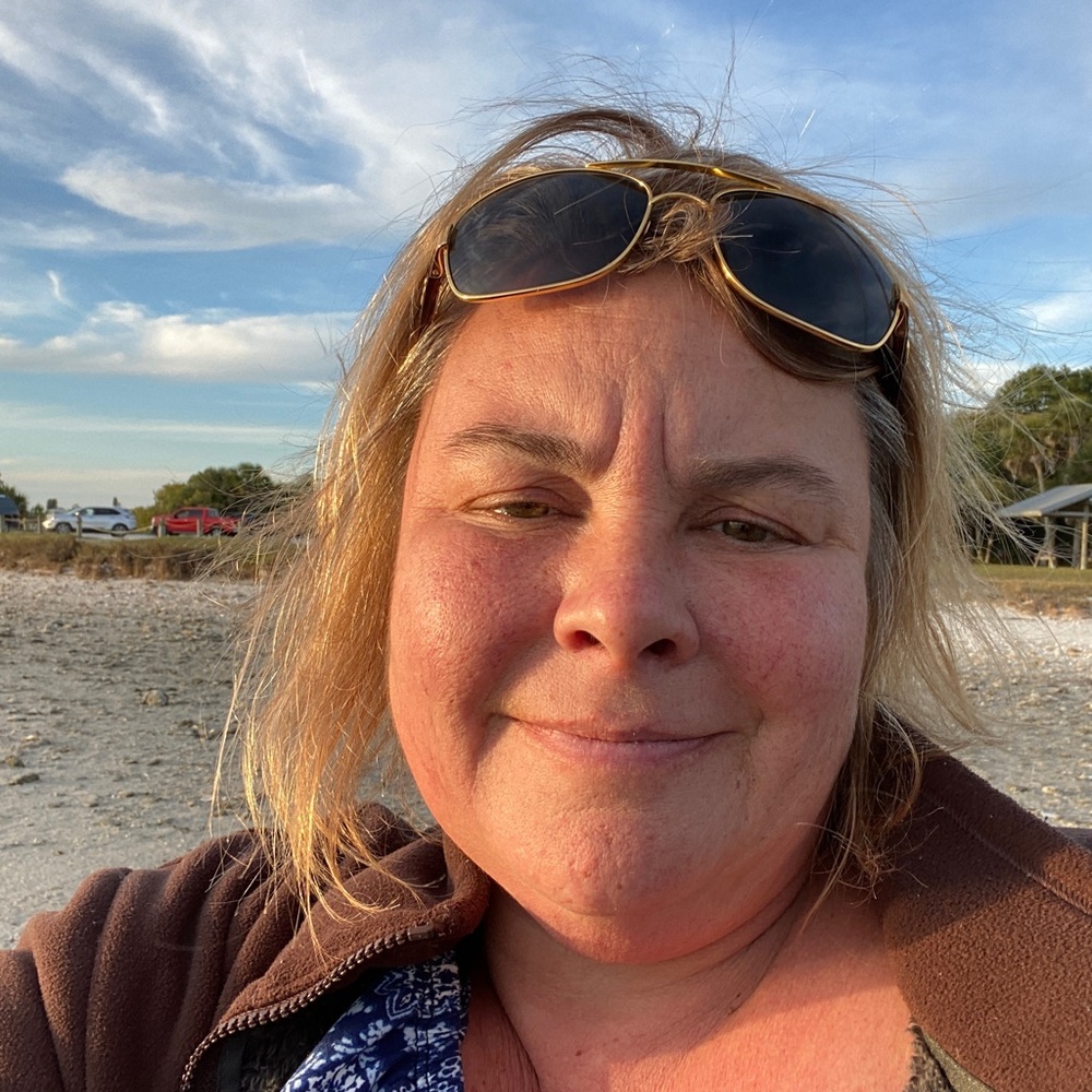 Meet your Posher, Becci